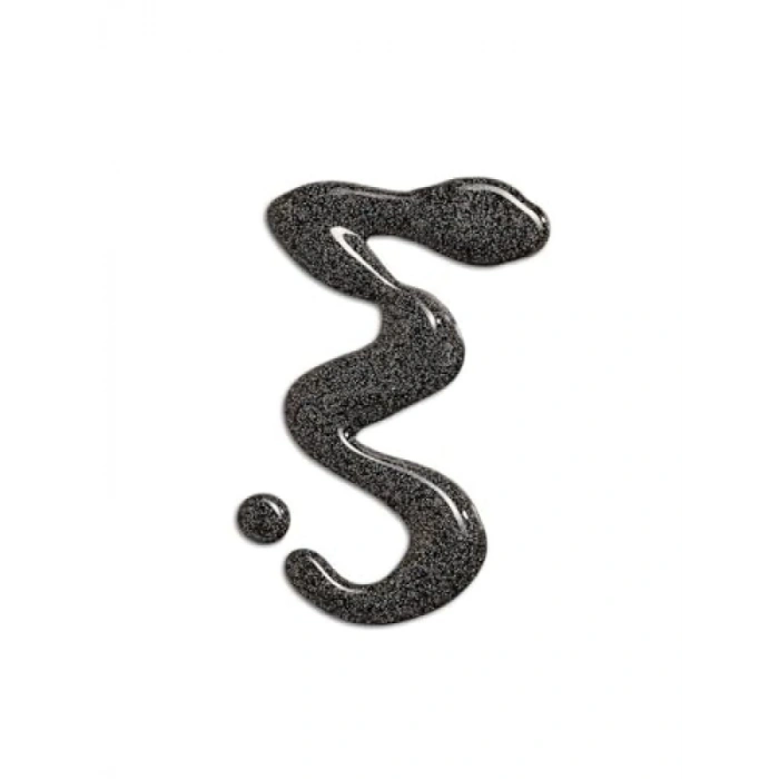 Simli Yarı Transparan Oje ile Parlak Tırnak Görünümü