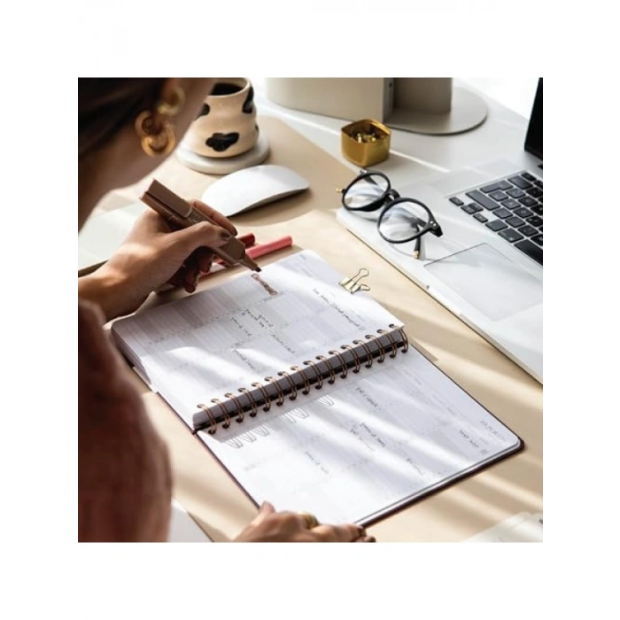 Siyah Keten Spiralli A5 Haftalık Ajanda, 12 Aylık