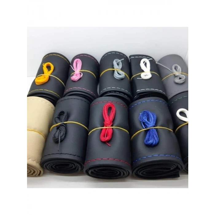 Siyah-Kırmızı İğneli Deri Direksiyon Kılıfı (10 Cm)