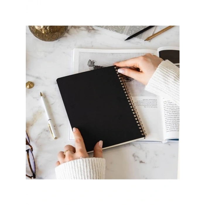Siyah Kraft Karton Kapaklı 70 Yaprak Düz Çizgisiz Not Defteri