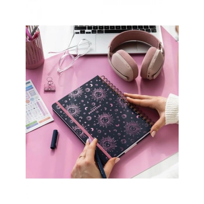 Spiralli Lastikli Sert Kapak Not Defteri - Mor Galaksi
