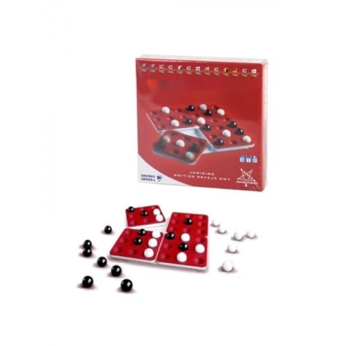 Strateji Oyunları için Pentago Kutu Oyunu