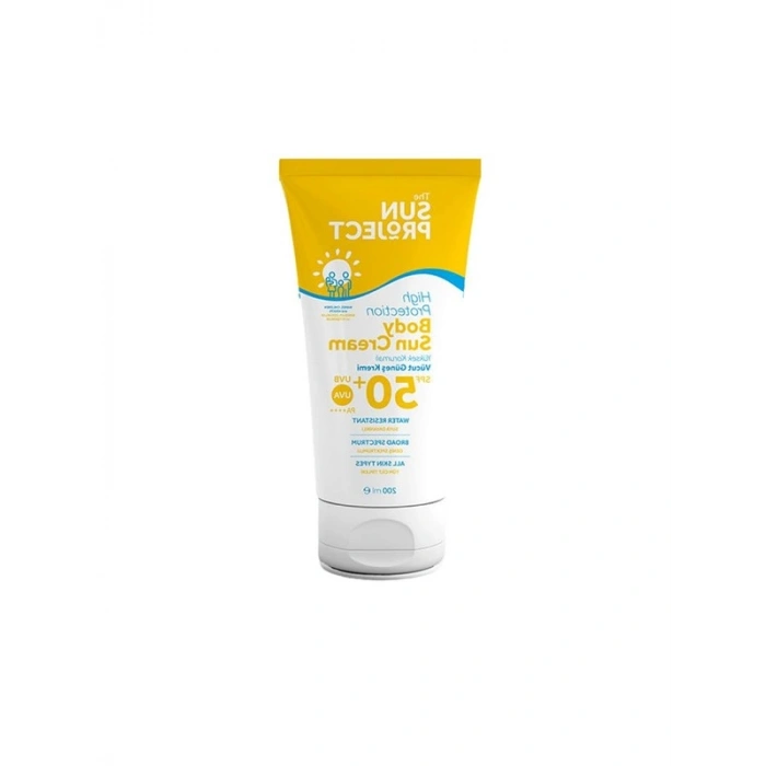 Suya Dayanıklı Yüz ve Vücut Güneş Kremi, 200 ml Hacmi ile