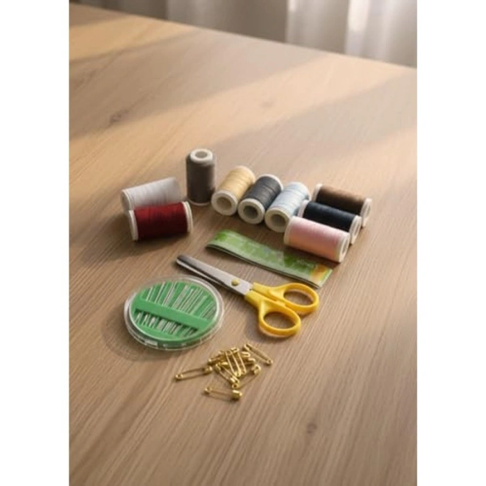 Tam kapsamlı dikiş seti, 10 renk iplik ve aksesuarlarla
