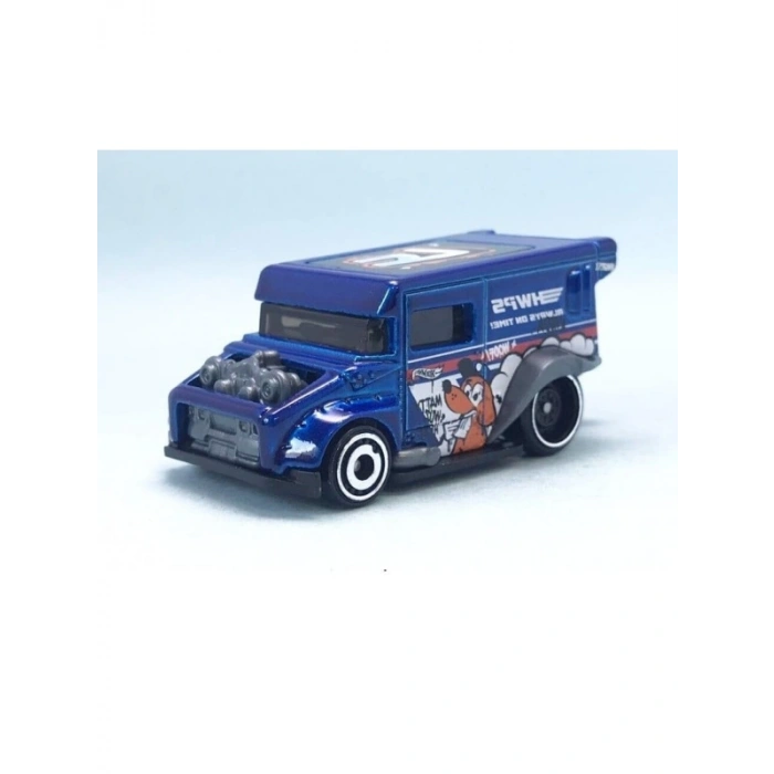 Tekli Yarış Arabası - 1:64 Ölçekli, Gerçekçi Detaylar