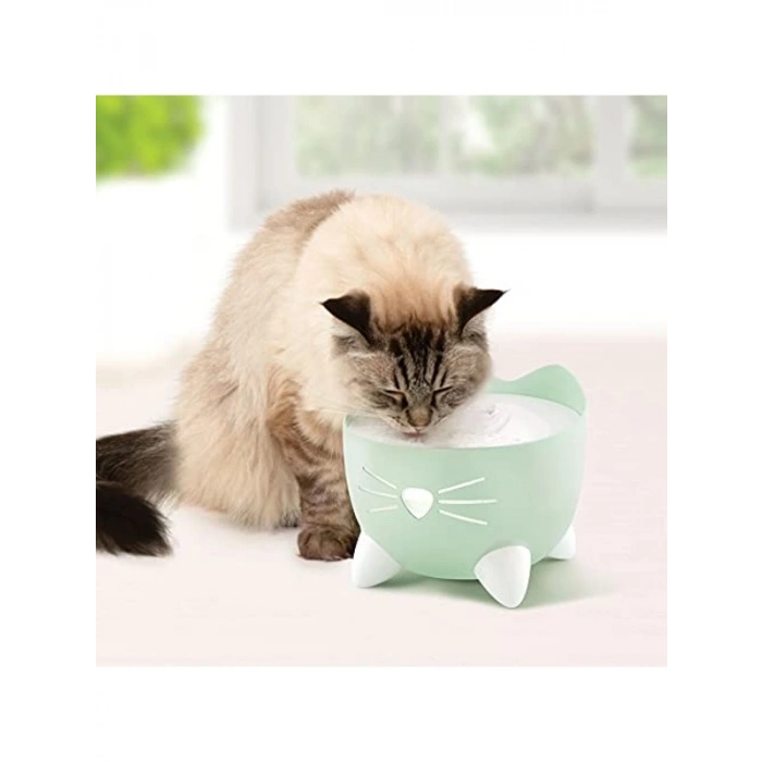 Üç Filtreli Kedi Su Çeşmesi, Ergonomik İçme Seçenekleri, Yeşil