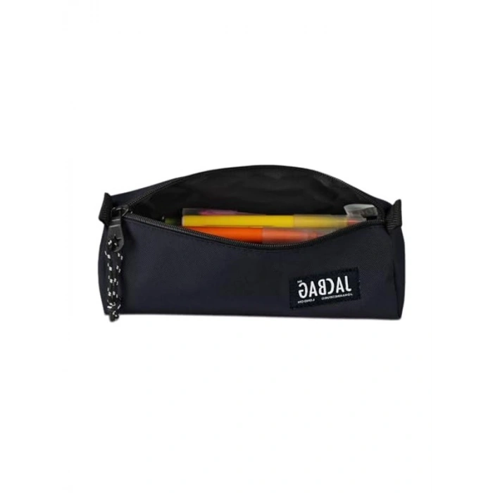 Üçgen Tip Kalemkutu, Siyah Renk ile Şık ve Fonksiyonel Tasarım