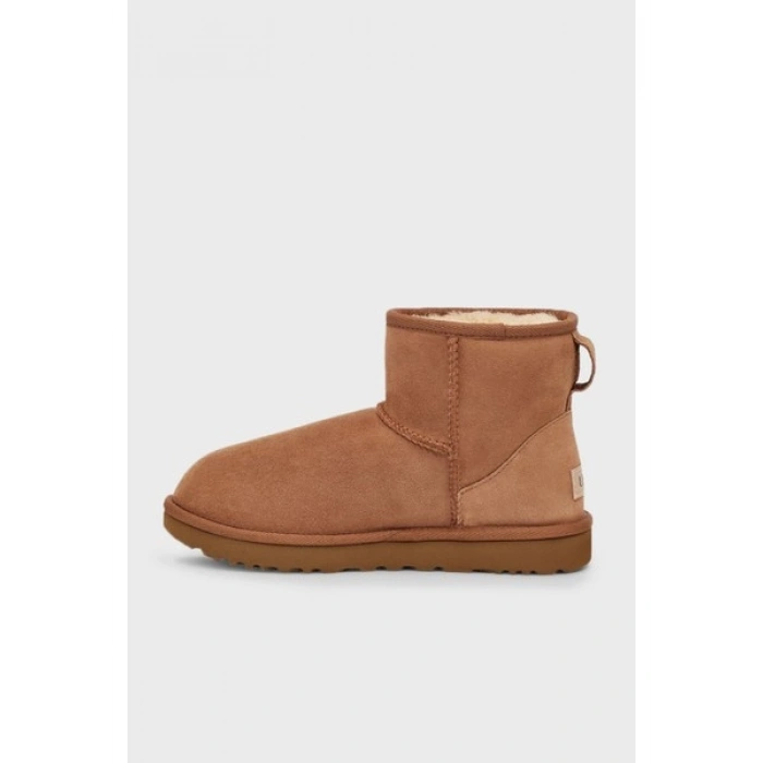 UGG W Classic Kadın Bot Mini Model Koyun Derisi ve Süet Malzeme ile Konforlu Kullanım
