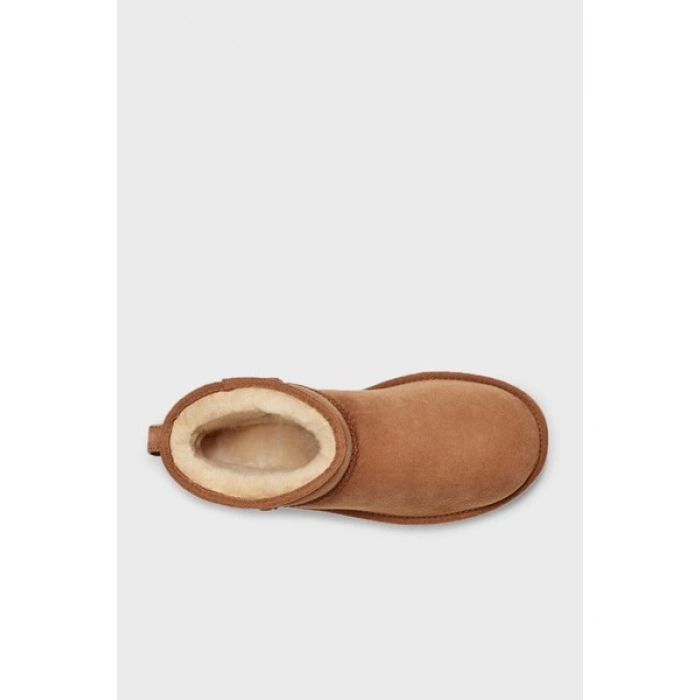 UGG W Classic Kadın Bot Mini Model Koyun Derisi ve Süet Malzeme ile Konforlu Kullanım