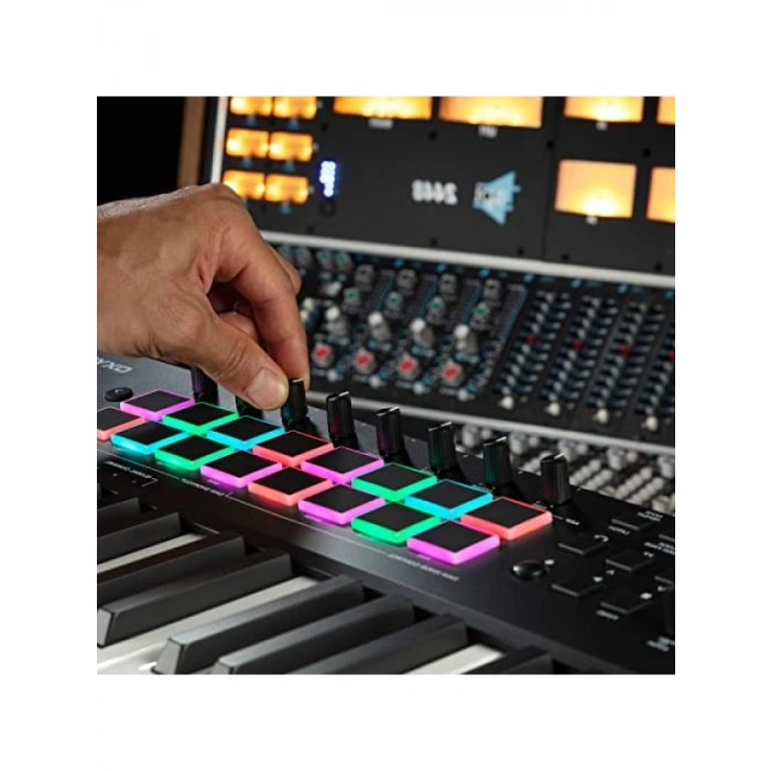 USB MIDI Klavye Controller - 49 Tuş ve Ritim Pedleri