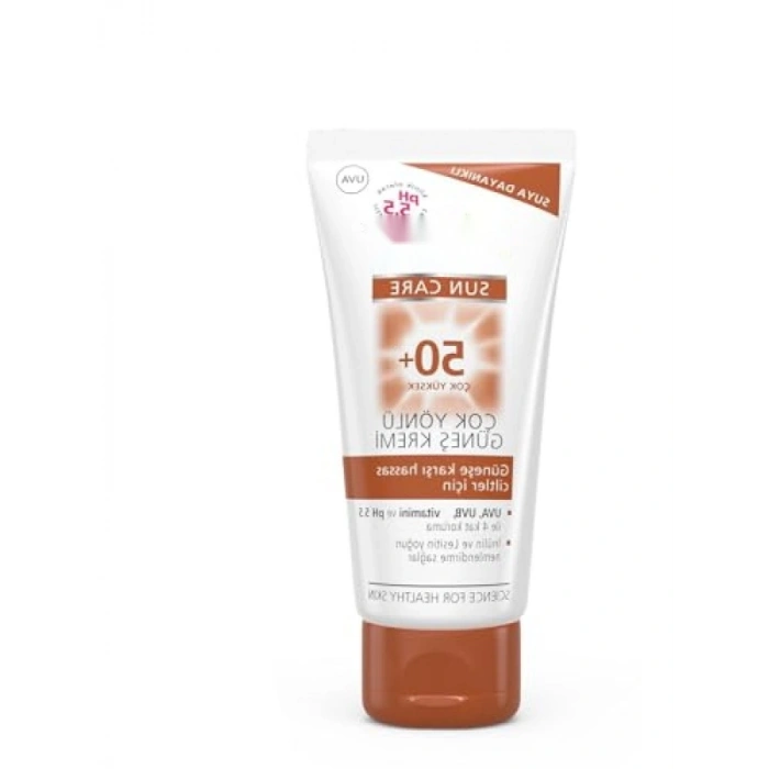 Yüksek Koruma Sağlayan Çok Yönlü Güneş Kremi, SPF 50+ E Vitamini İçerir