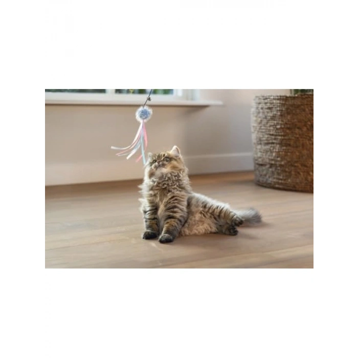 Zilli Kedi Oltası, Tüylü Top ve Kurdeleler