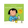 Ada Dişlerini Fırçalıyor - Kathleen Amant