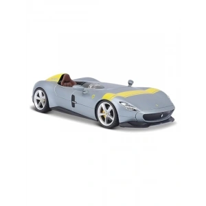 1:24 Ölçekli Detaylı Model Araba