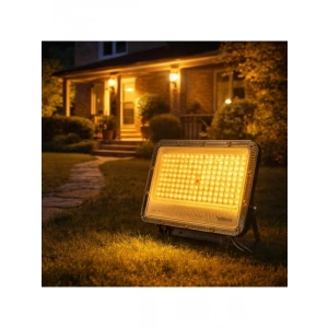 100W LED Projektör, 8000 Lümen ve IP66 Su Geçirmez Özellikte