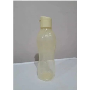 500 ml Kapasitesiyle Açık Sarı Su Şişesi