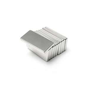 7 Adet Neodyum Mıknatıs, Dikdörtgen 20x10x2 mm Ölçülerle Güçlü Çekim