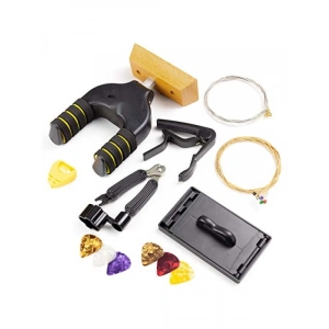 Çok Amaçlı Gitar Aksesuar Seti: Duvar Askısı, Tuner, Teller ve Capo