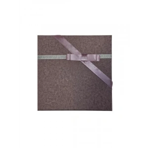 İç İçe Geçen 3 Ebatlı Kare Hediye Kutusu Seti