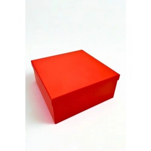 Kırmızı Sert Mukavva Hediye Kutusu, Premium Tasarım
