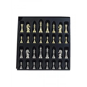 Parlak Metal Klasik Satranç Taşı