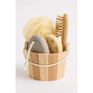 Rustik Ahşap Kovada Spa Bakım Seti - Doğal Lif ve Masaj Araçları