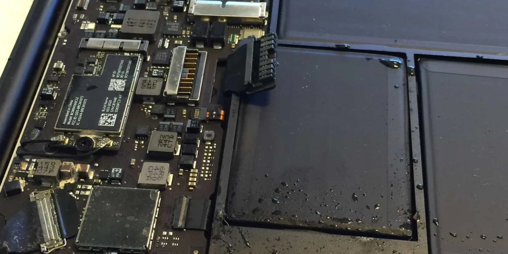 Laptopa Sıvı Döküldüğünde Hayat Kurtaran Müdahaleler