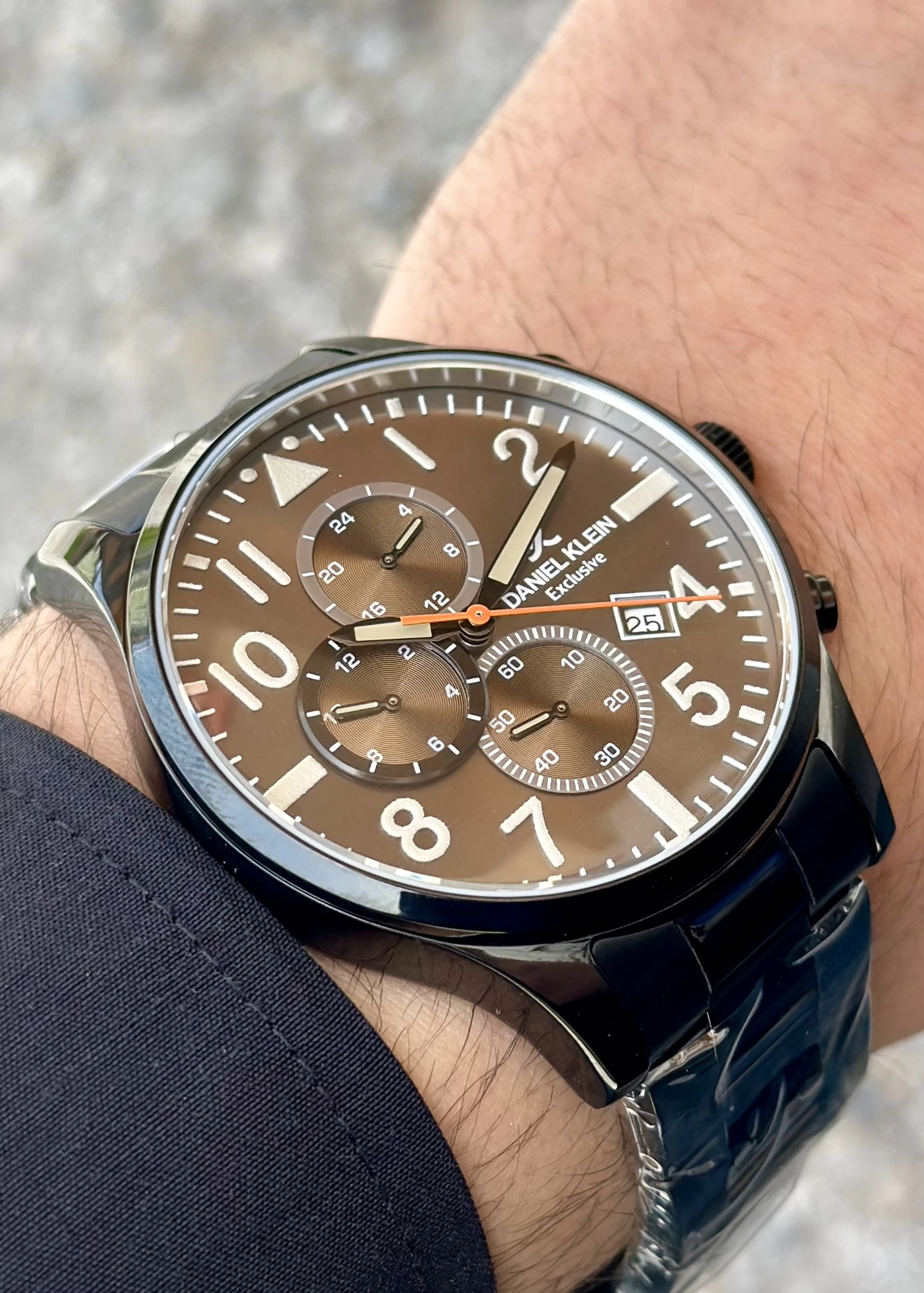 Daniel Klein Çelik Kordon Fonksiyonlu Siyah Erkek Kol Saati