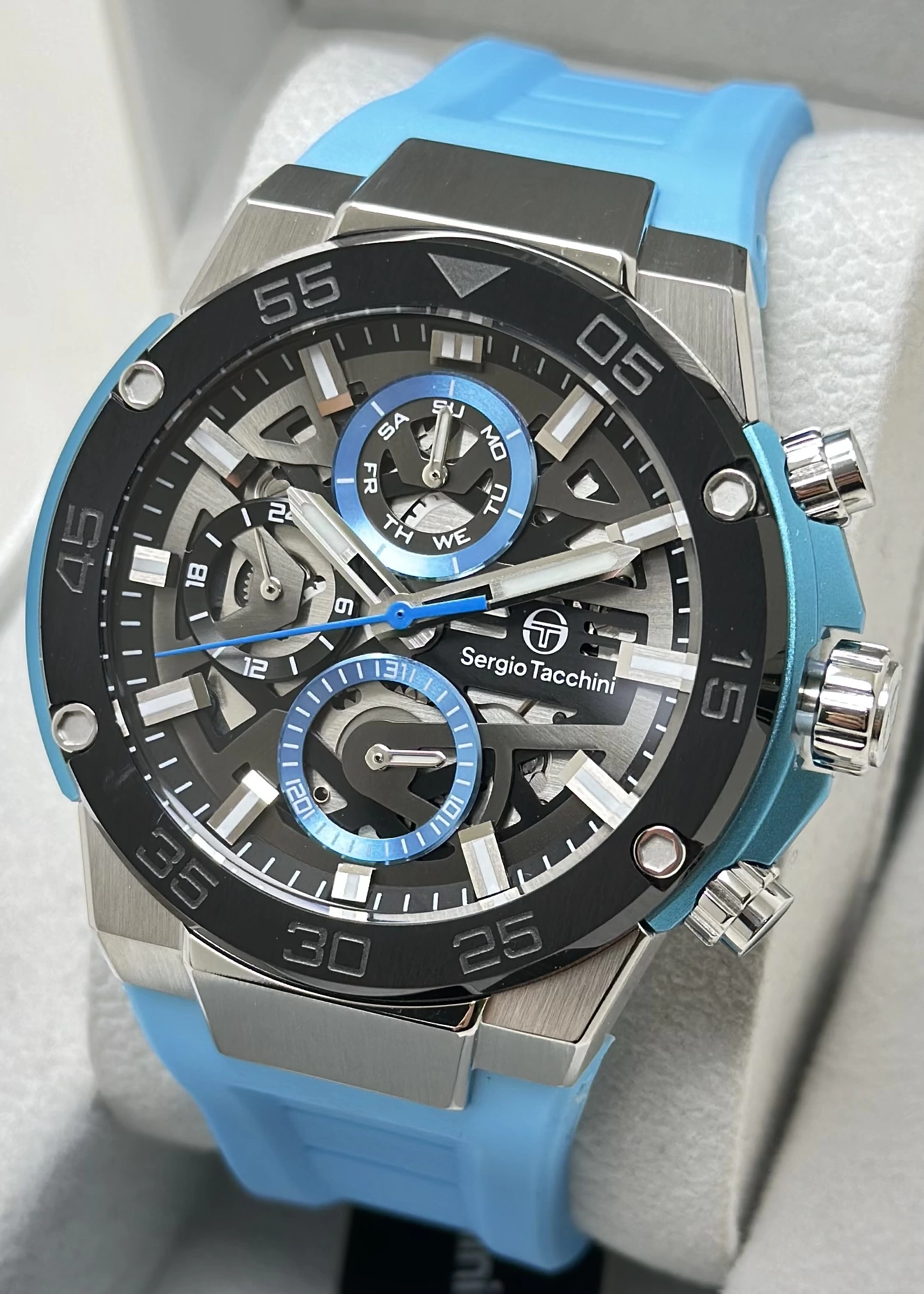 Sergio Tacchini Silikon Kordon Foknsiyonlu Erkek Kol Saati