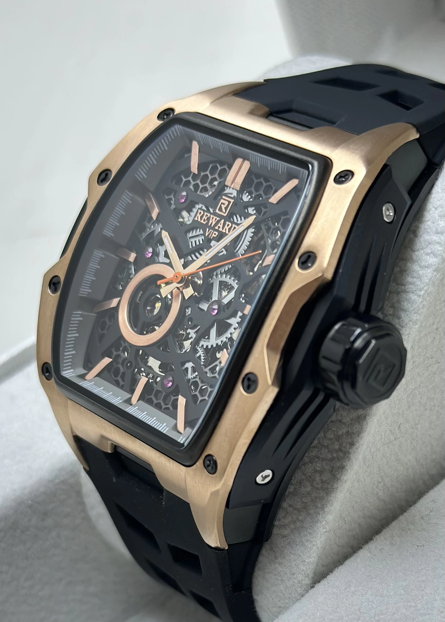 Reward Siyah Kordon Otomatik Erkek Kol Saati