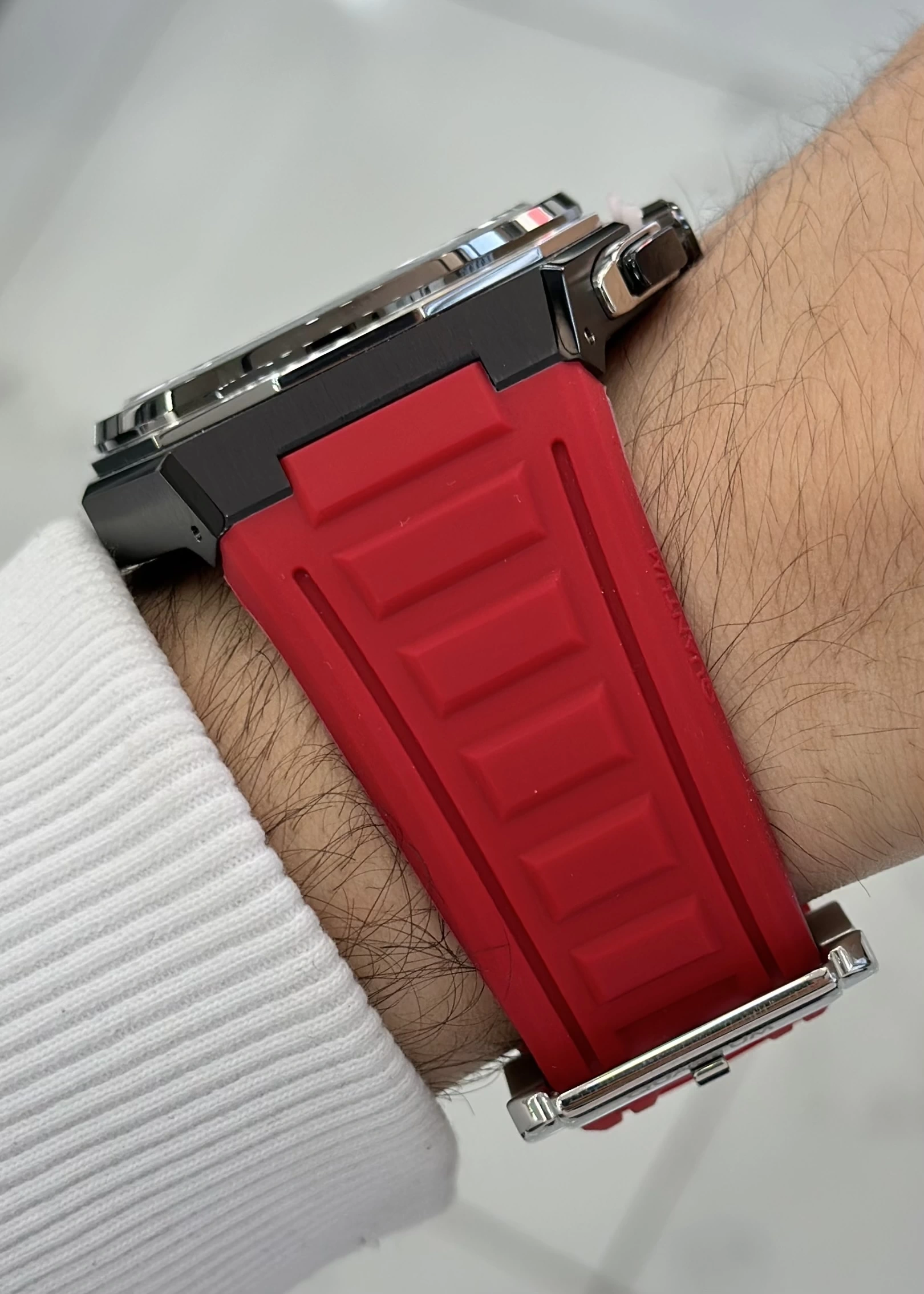 Quantum Kırmızı Silikon Kordon Fonksiyonlu Su Geçirmez Erkek Kol Saati