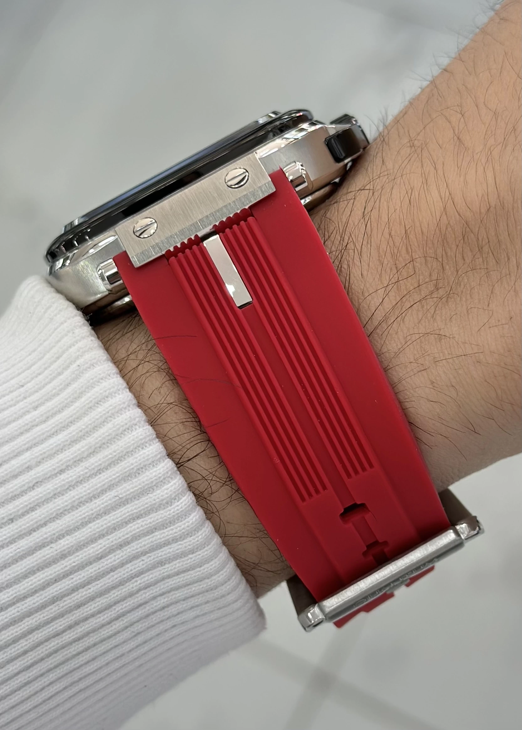 Quantum Kırmızı Silikon Kordon Fonksiyonlu Su Geçirmez Erkek Kol Saati