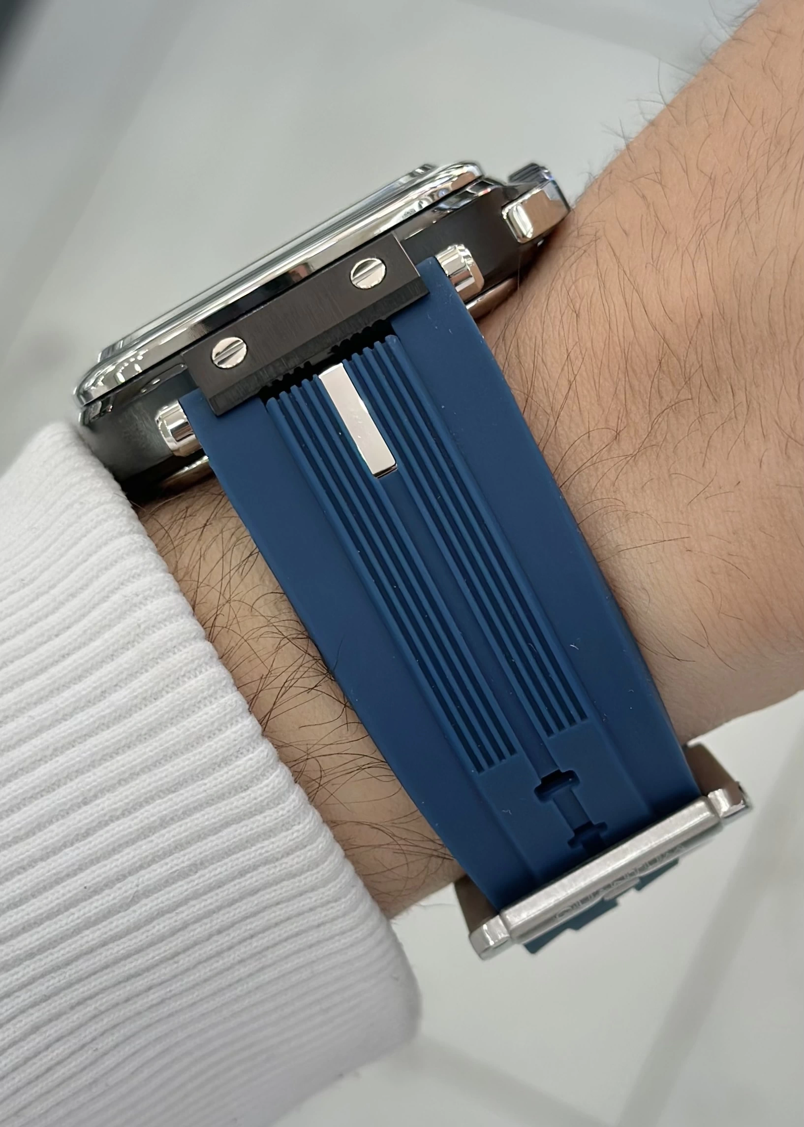 Quantum Lacivert Silikon Kordon Fonksiyonlu Su Geçirmez Erkek Kol Saati