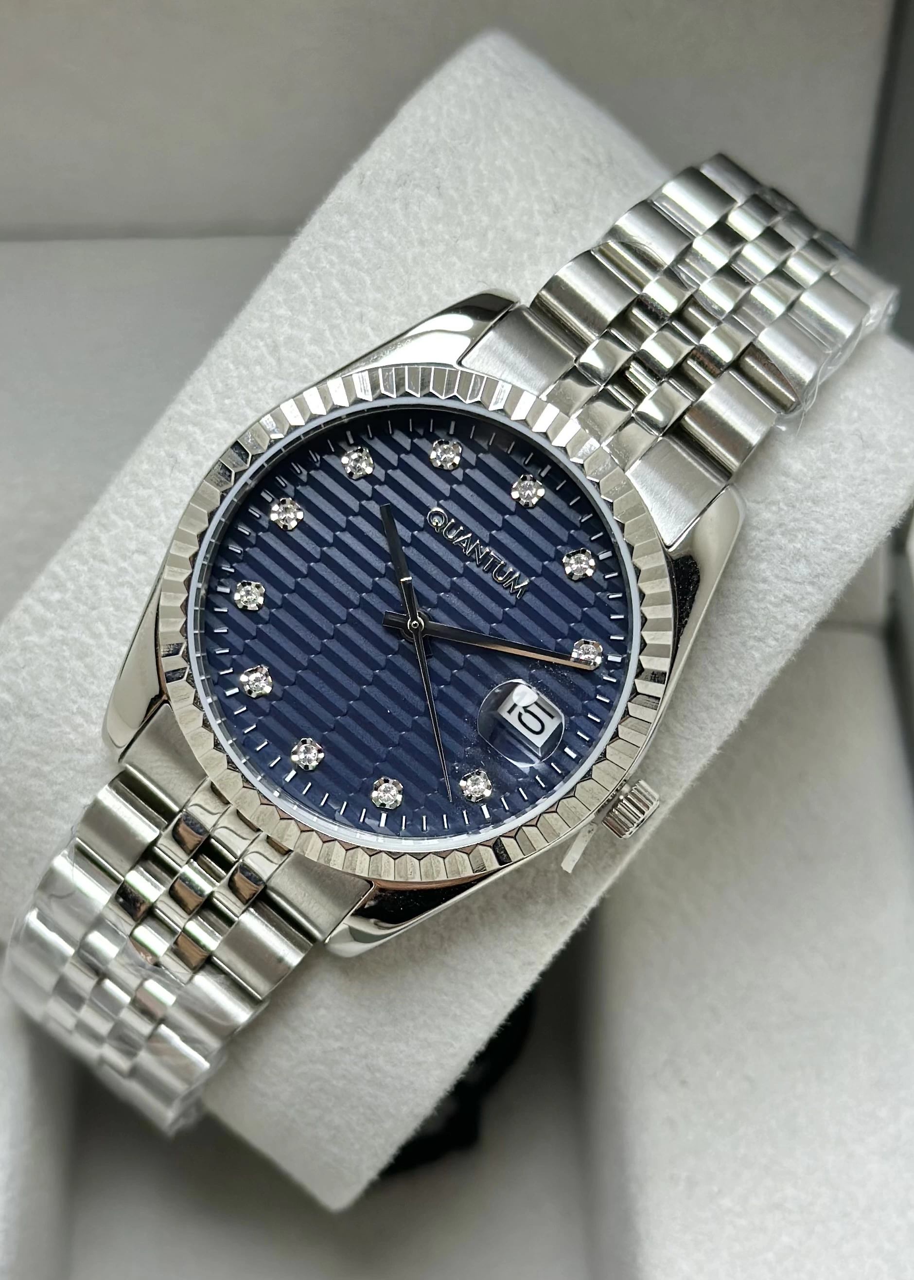 Quantum Çelik Kordon Su Geçirmez Kadın Kol Saati