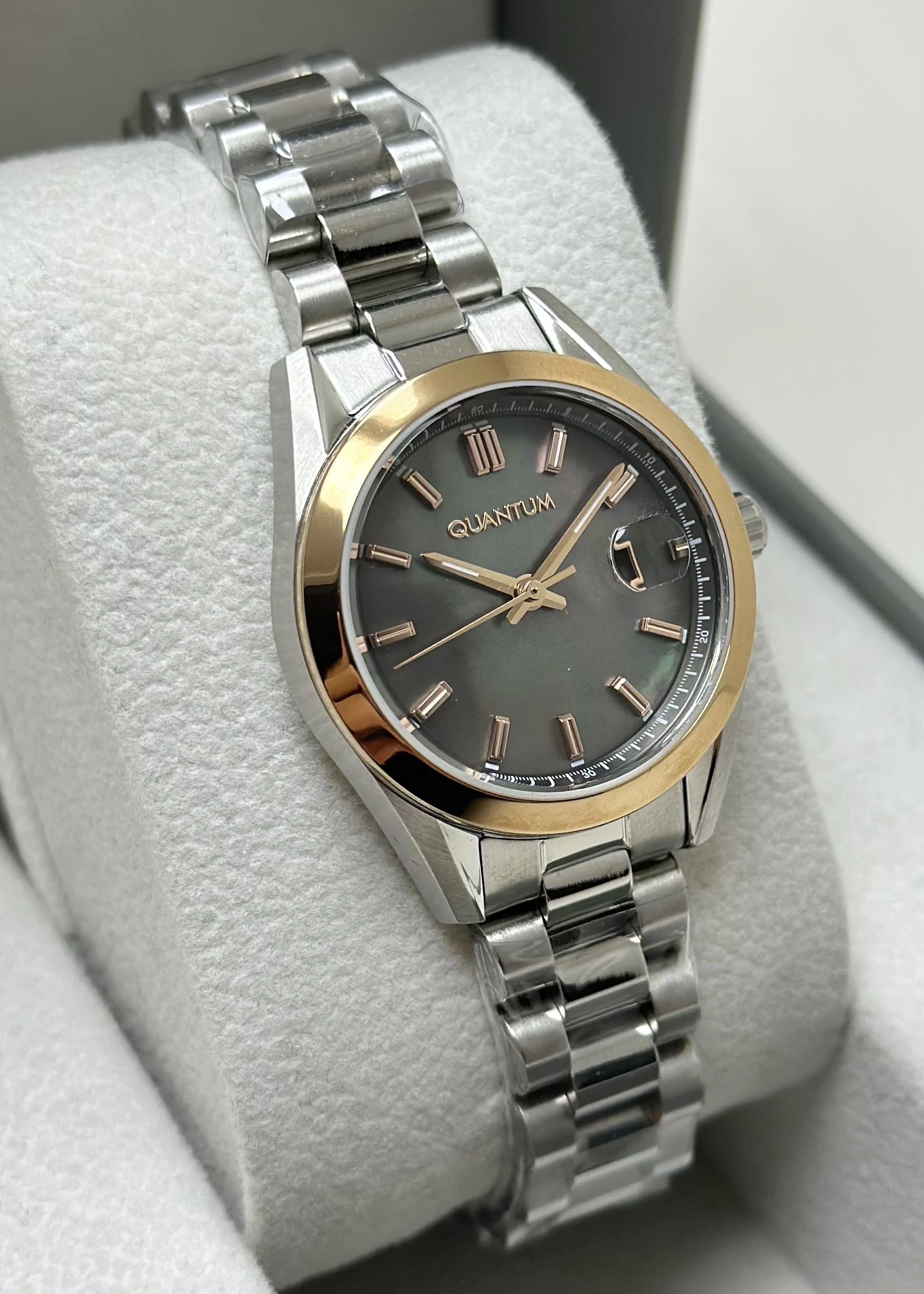 Quantum Çelik Kordon Su Geçirmez Kadın Kol Saati