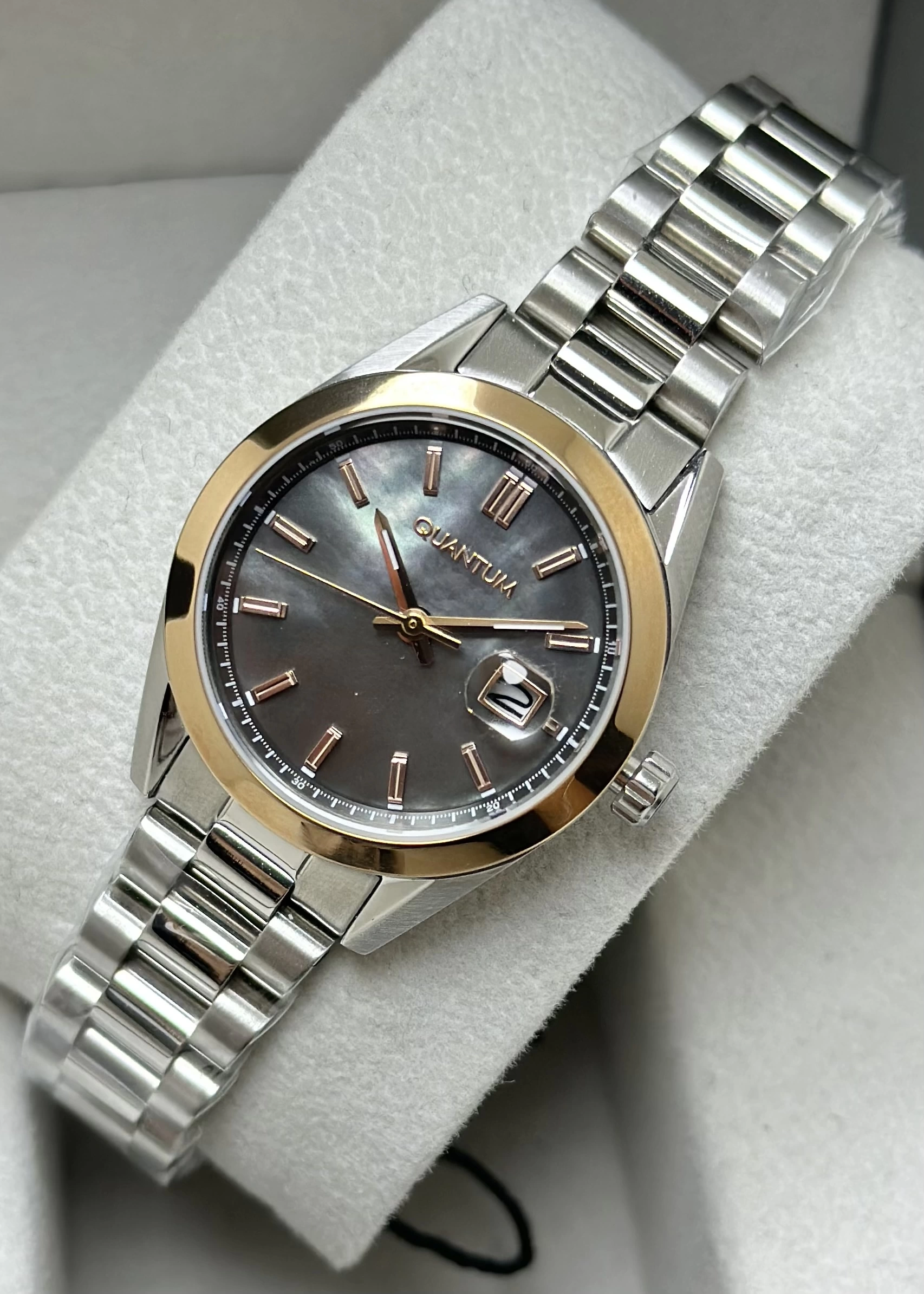 Quantum Çelik Kordon Su Geçirmez Kadın Kol Saati