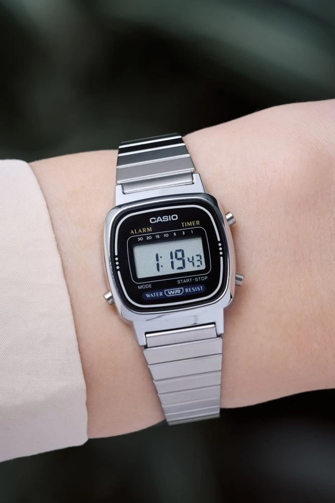 Casio LA670WA-1DF Kol Saati