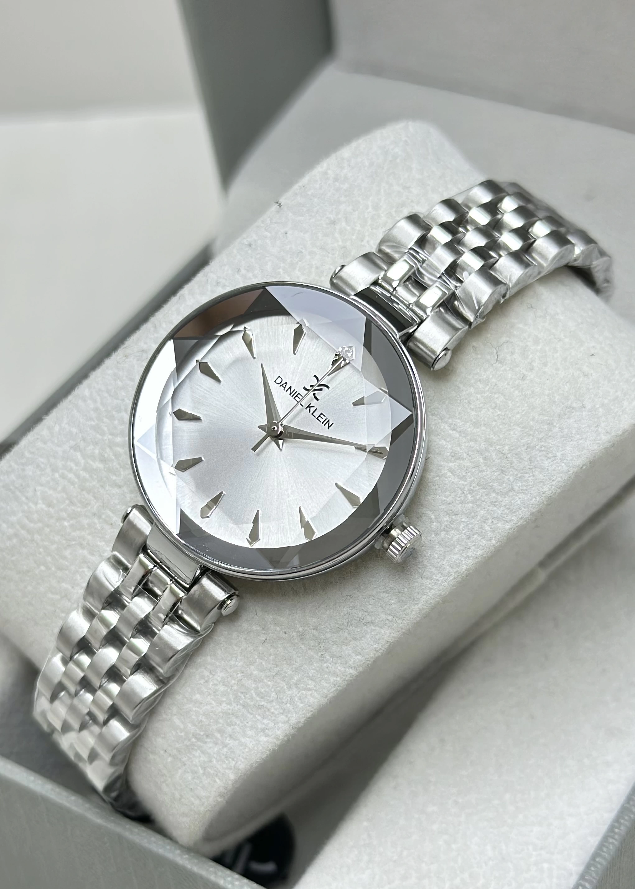 Daniel Klein Orijinal 2 Yıl Garantili Su Geçirmez Çelik Kordon Kadın Kol Saati