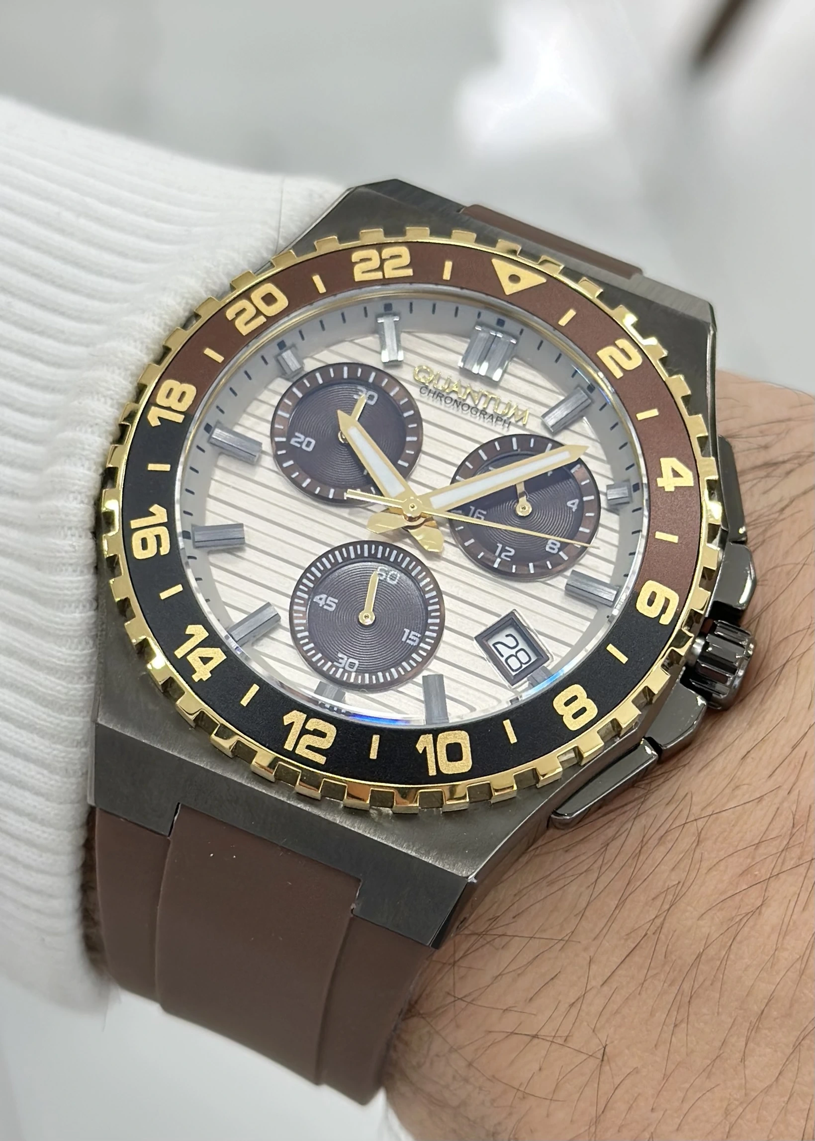 Qunatum Orijinal 2 Yıl Garantili Su Geçirmez Silikon Kordon Fonksiyonlu Erkek Kol Saati