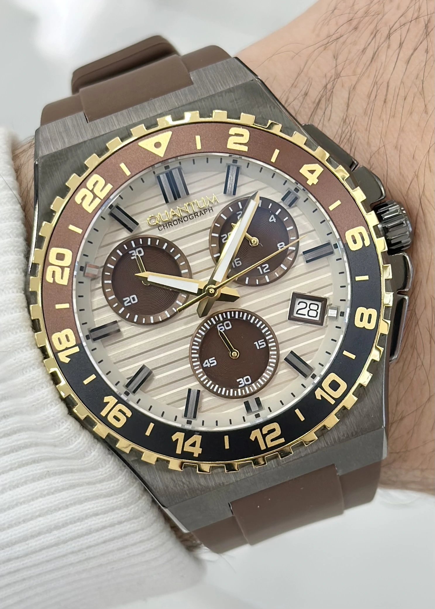 Qunatum Orijinal 2 Yıl Garantili Su Geçirmez Silikon Kordon Fonksiyonlu Erkek Kol Saati