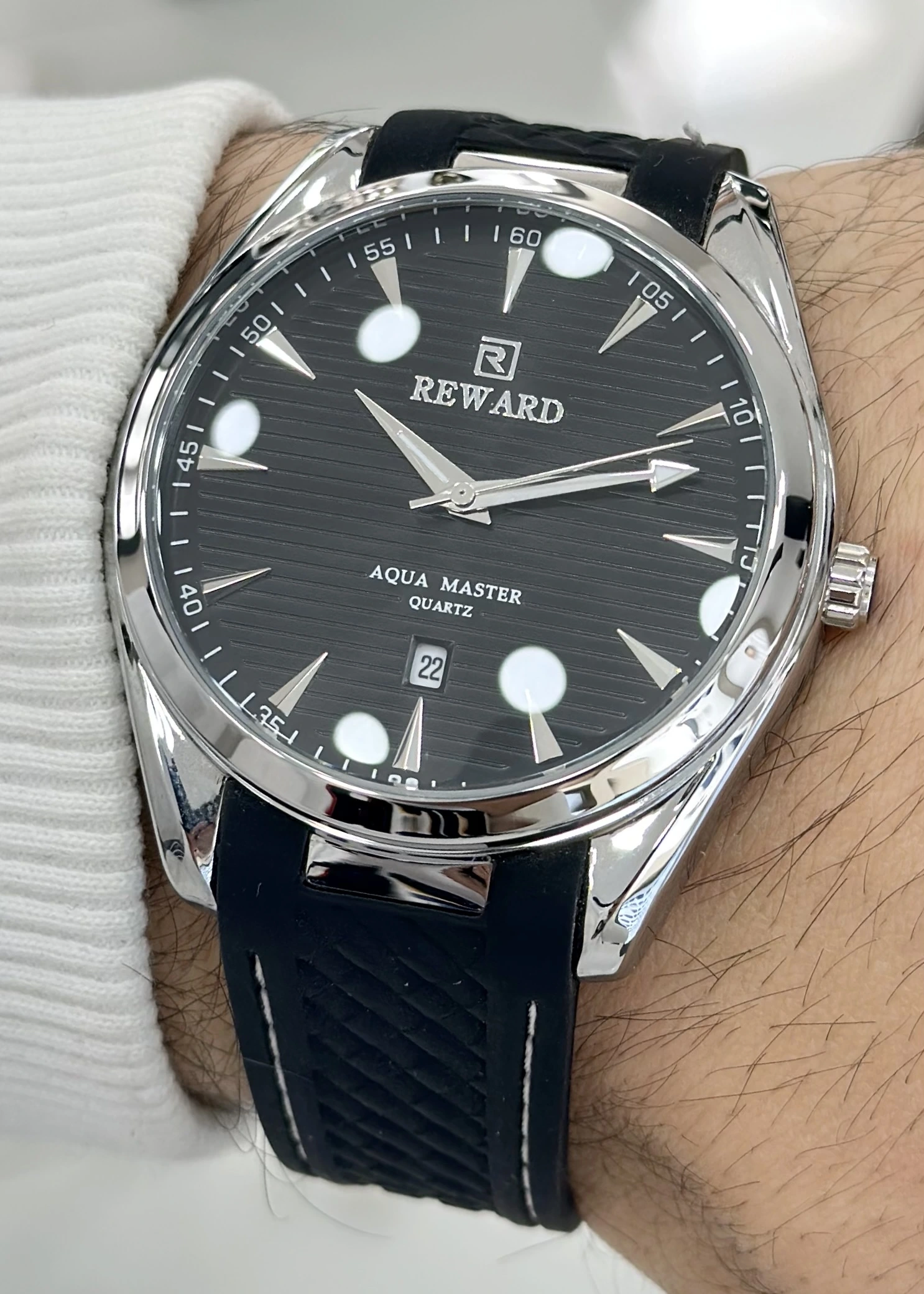 Reward Silikon Kordon Erkek Kol Saati Su Geçirmez 2 Yıl Garantili