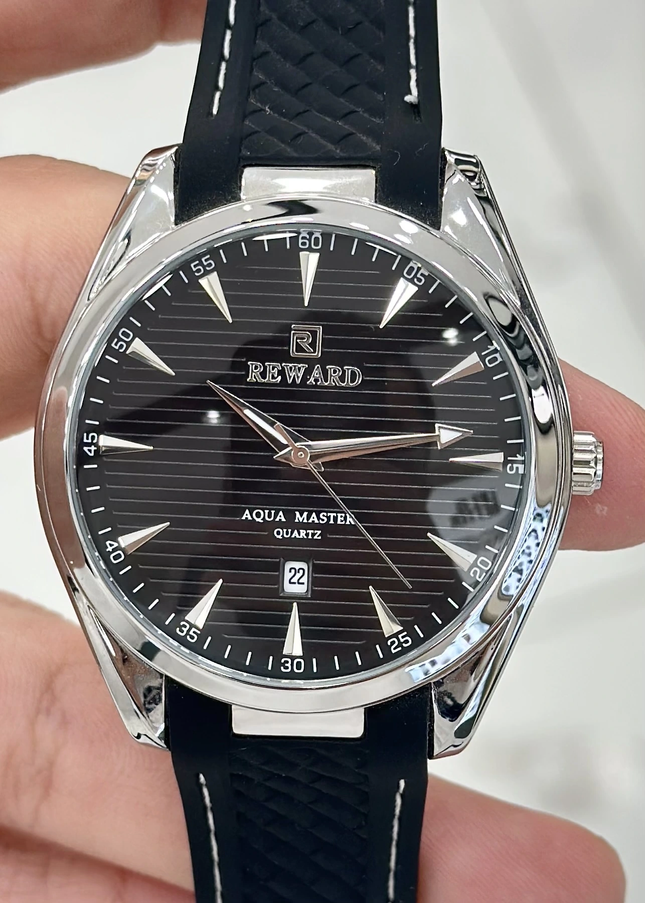 Reward Silikon Kordon Erkek Kol Saati Su Geçirmez 2 Yıl Garantili