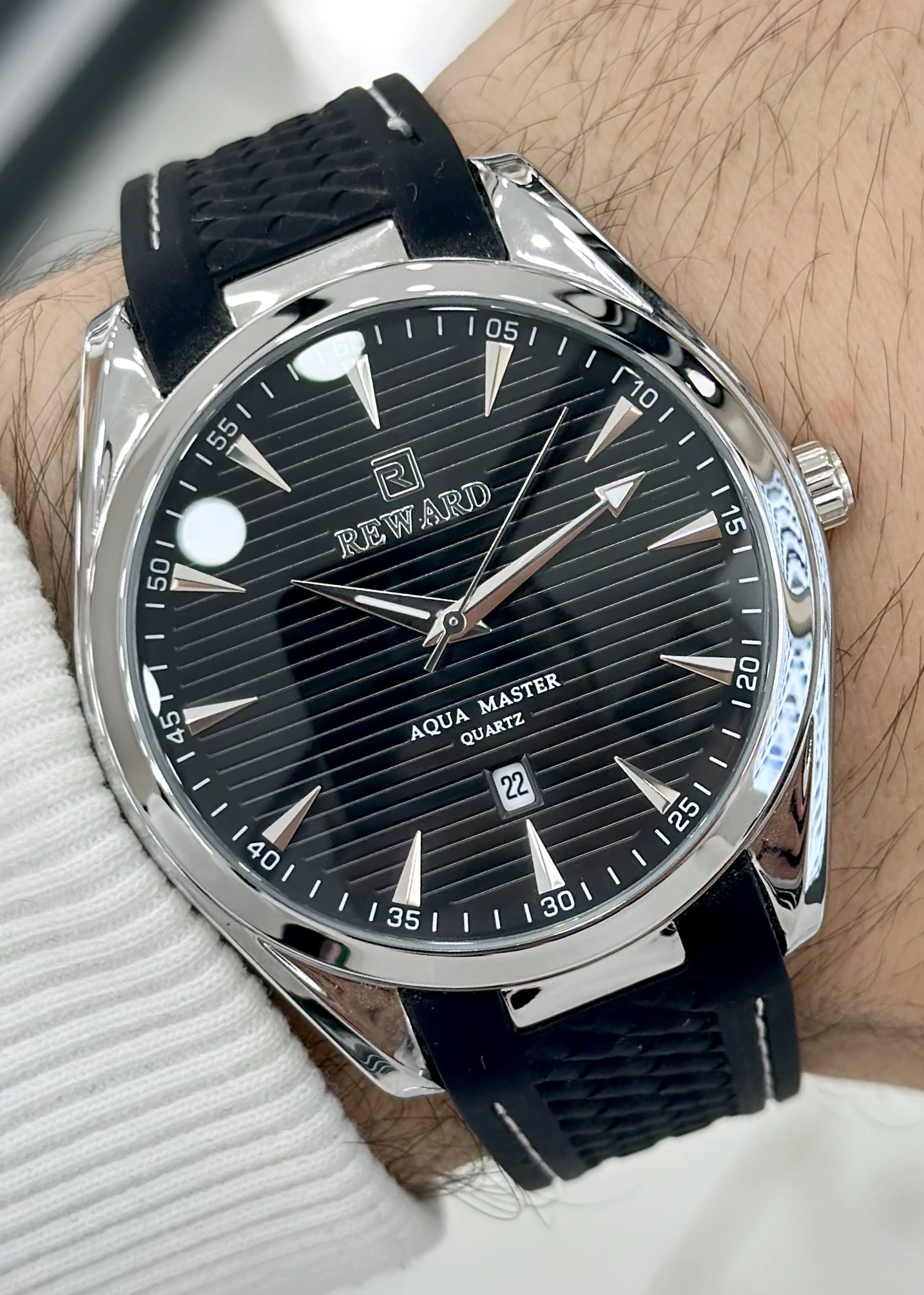 Reward Silikon Kordon Erkek Kol Saati Su Geçirmez 2 Yıl Garantili