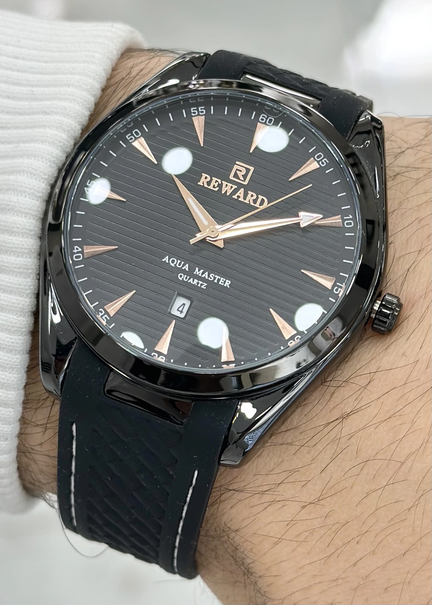 Reward Silikon Kordon Erkek Kol Saati Su Geçirmez 2 Yıl Garantili