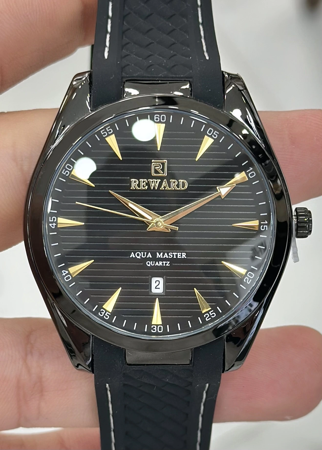 Reward Silikon Kordon Erkek Kol Saati Su Geçirmez 2 Yıl Garantili