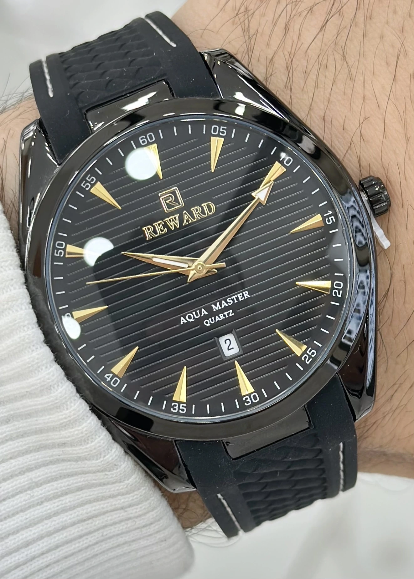 Reward Silikon Kordon Erkek Kol Saati Su Geçirmez 2 Yıl Garantili