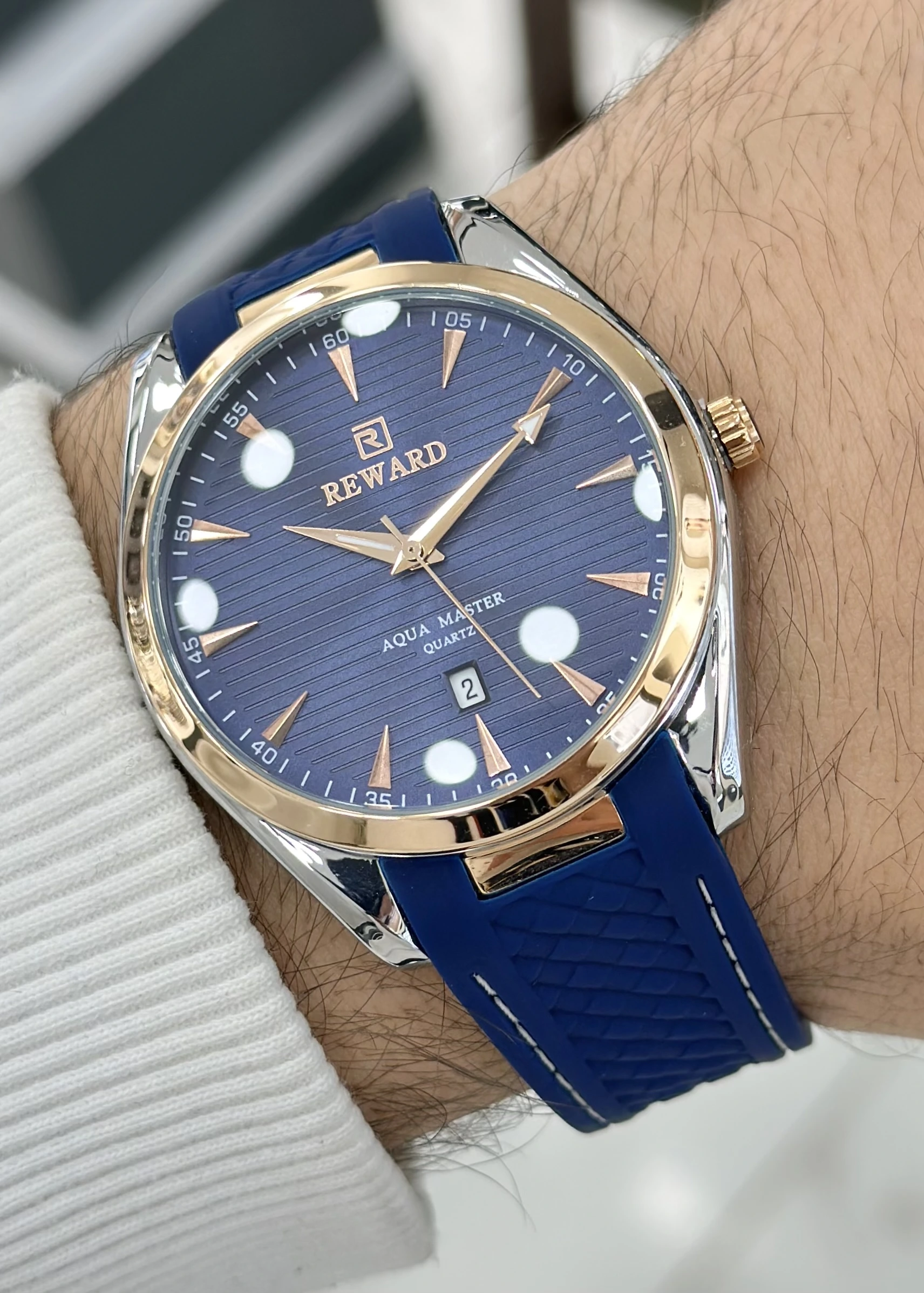 Reward Silikon Kordon Erkek Kol Saati Su Geçirmez 2 Yıl Garantili