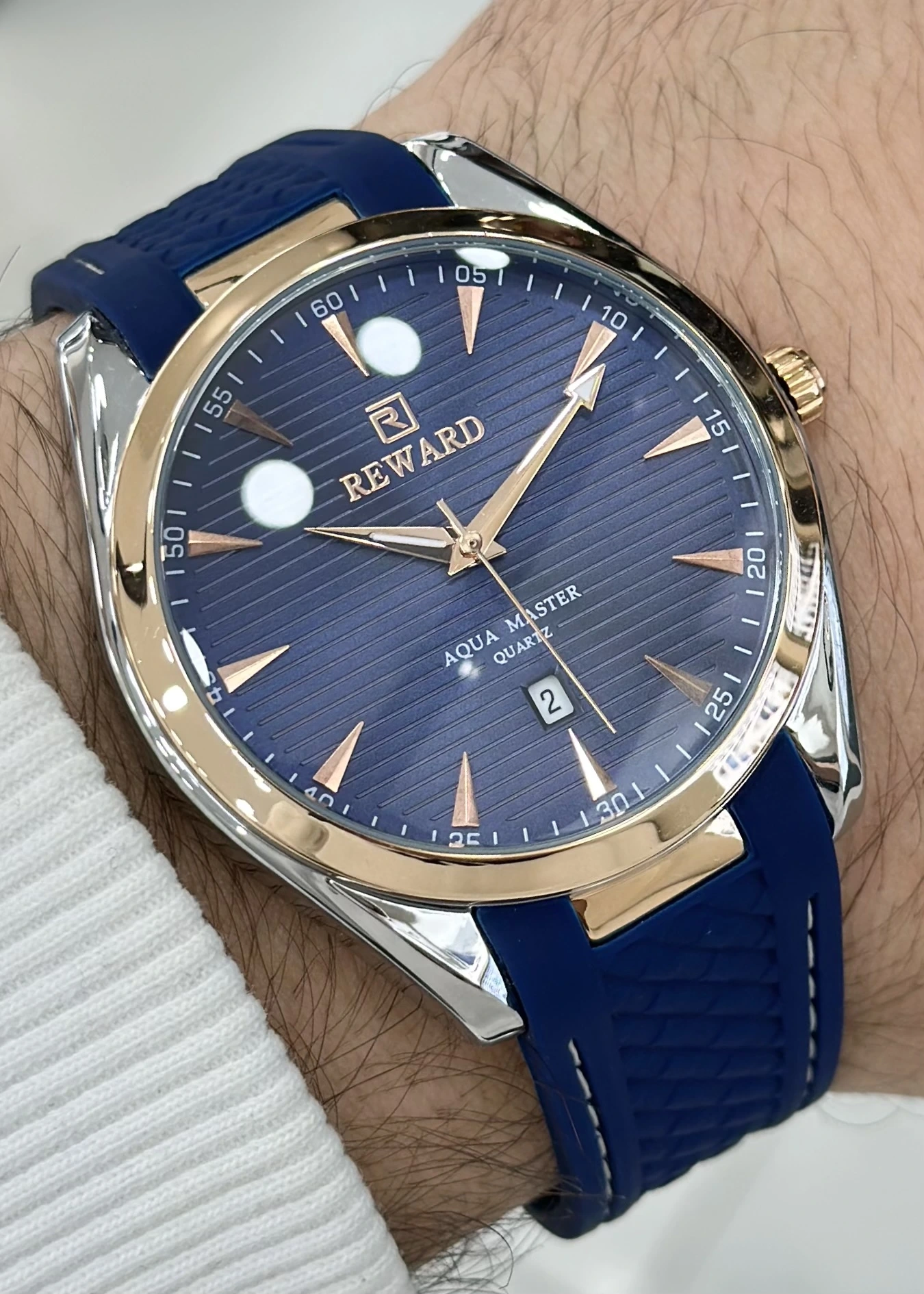 Reward Silikon Kordon Erkek Kol Saati Su Geçirmez 2 Yıl Garantili