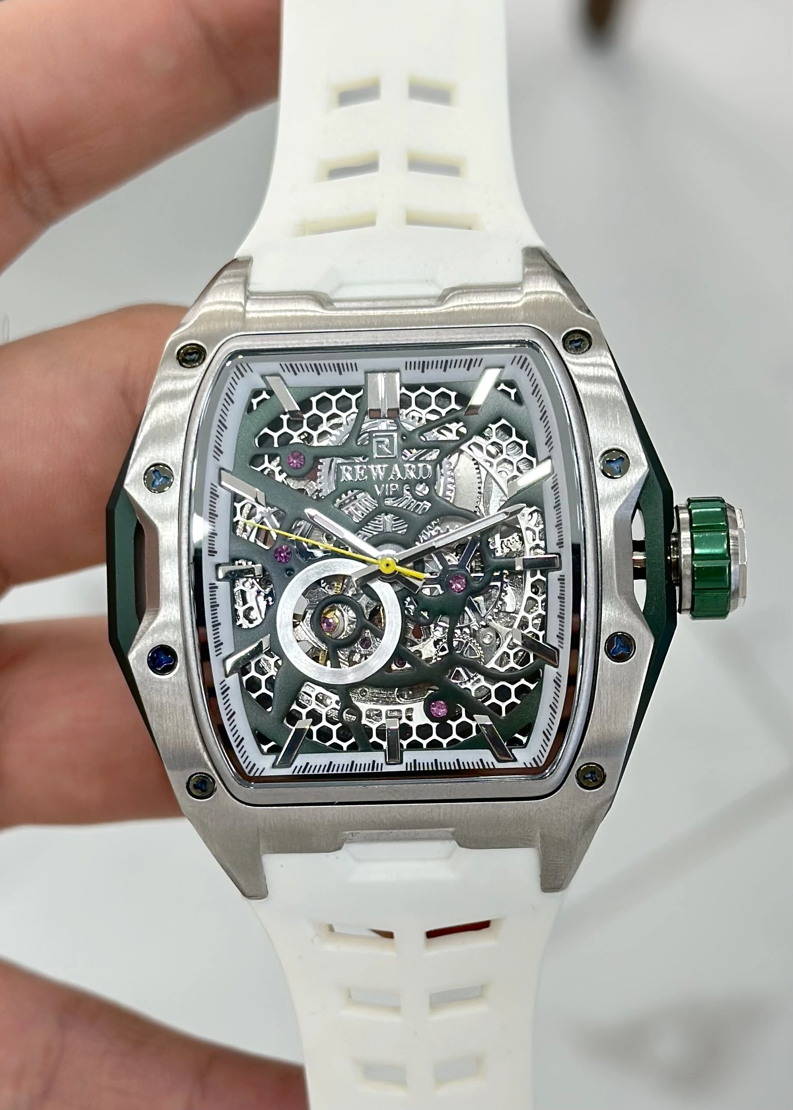 Reward Silikon Kordon Otomatik Erkek Kol Saati Su Geçirmez 2 Yıl Garantili