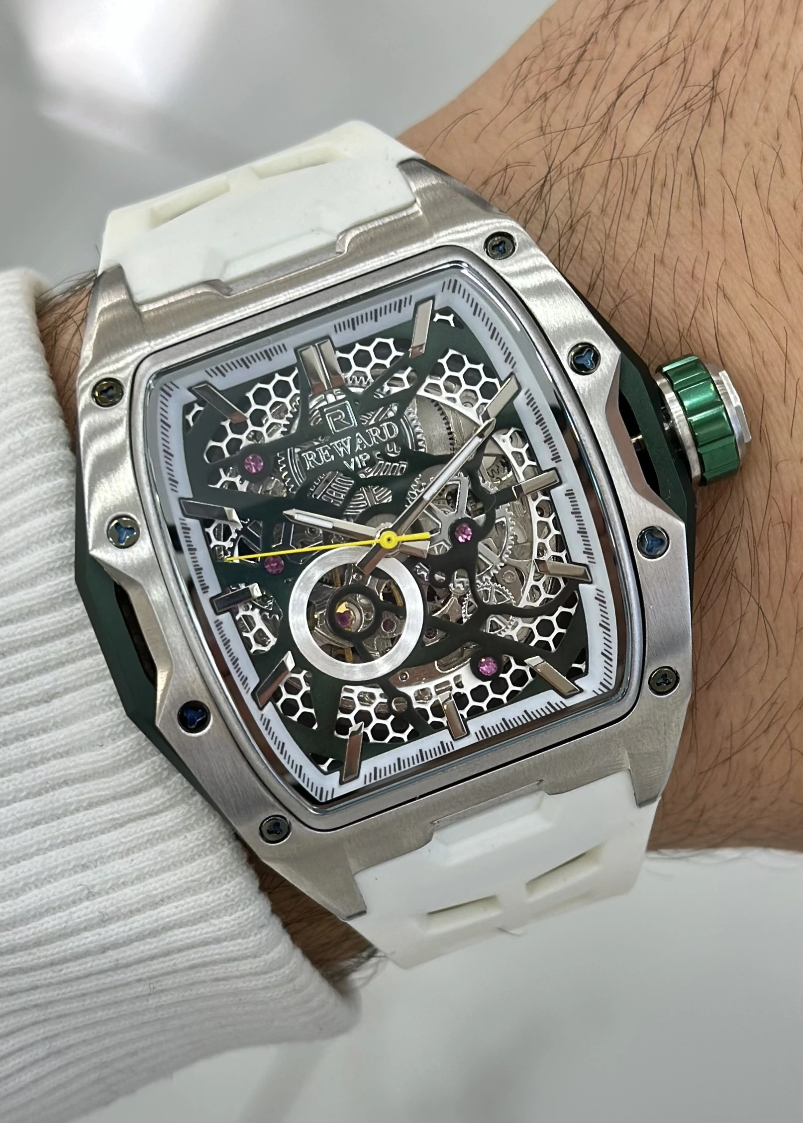 Reward Silikon Kordon Otomatik Erkek Kol Saati Su Geçirmez 2 Yıl Garantili